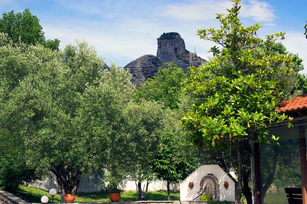 Гостевой дом Pomegranate Tree House - Meteora Калампака Экстерьер фото