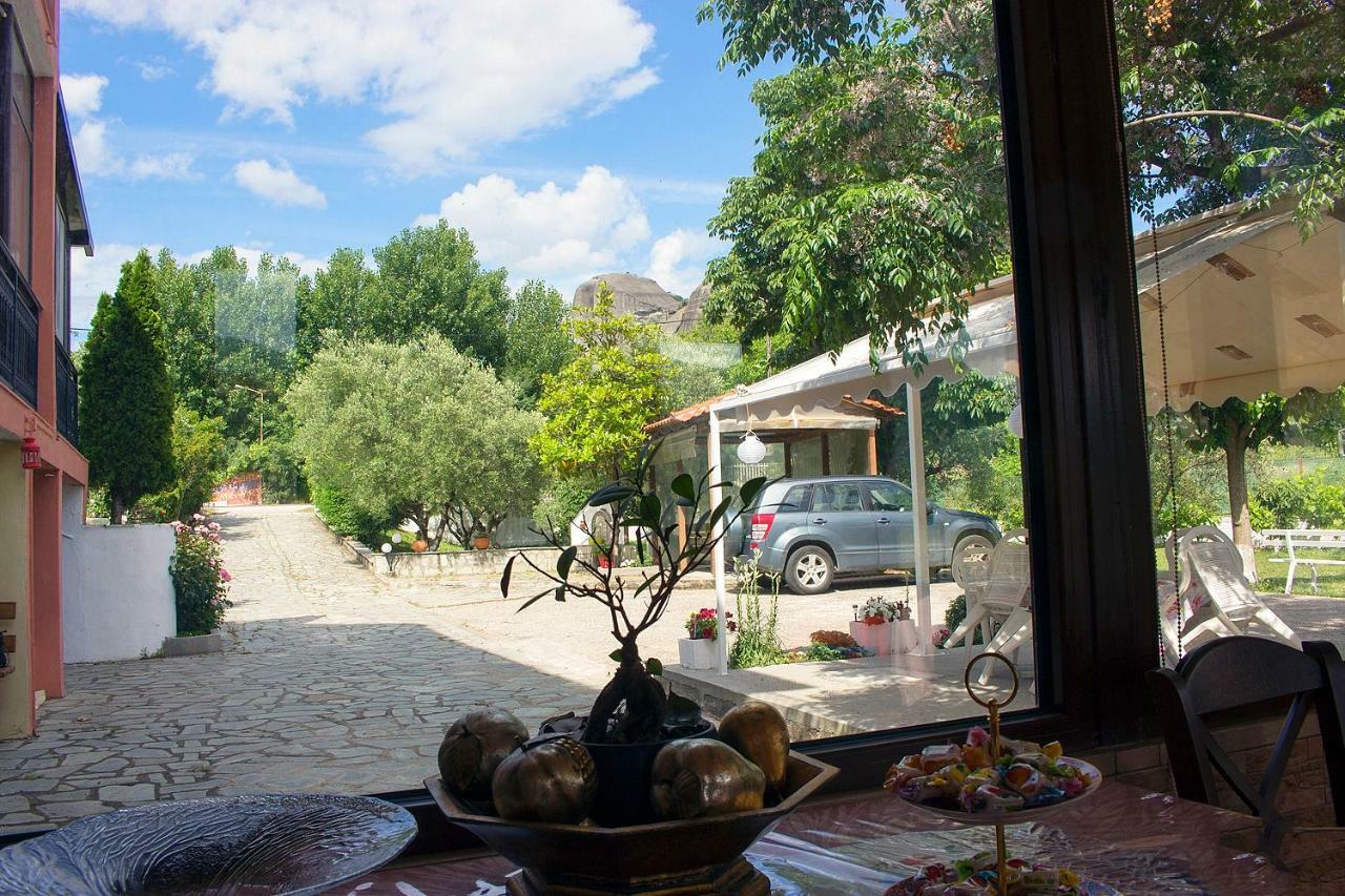 Гостевой дом Pomegranate Tree House - Meteora Калампака Экстерьер фото