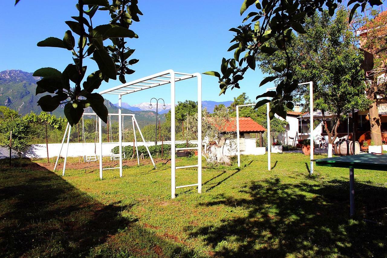 Гостевой дом Pomegranate Tree House - Meteora Калампака Экстерьер фото